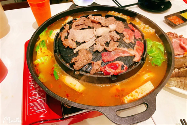泰小古泰式烤肉火锅加盟费