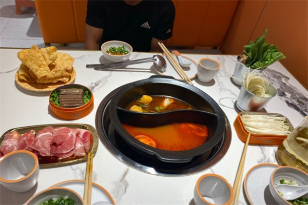 馋螺记螺蛳粉火锅加盟费