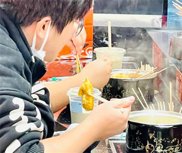 喜噜噜旋转小火锅加盟费