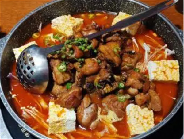 豆小涮藤椒豆花鸡—味觉盛宴,满足你的挑剔味蕾