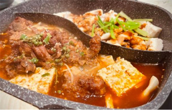 加盟豆小涮,共创美食新风尚!