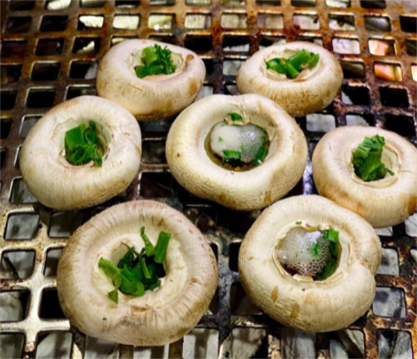 九阪居自助烤肉加盟费