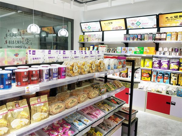 零欢铺子零食店加盟加盟费用