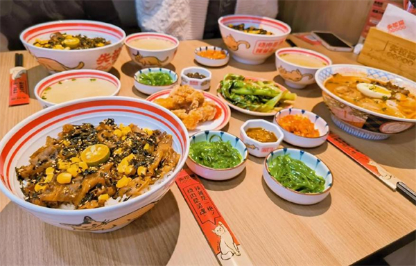 失控猫元气烧肉饭加盟加盟费用