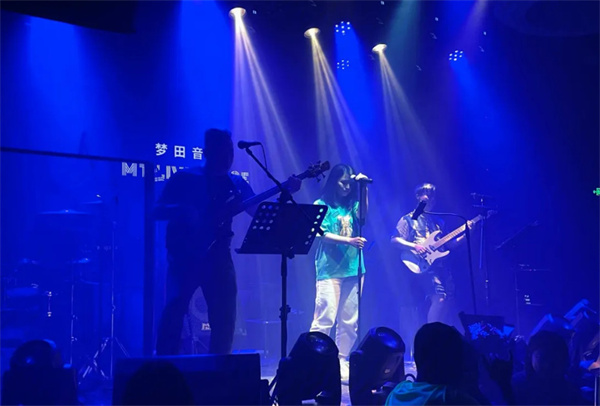 梦田酒吧加盟加盟费用