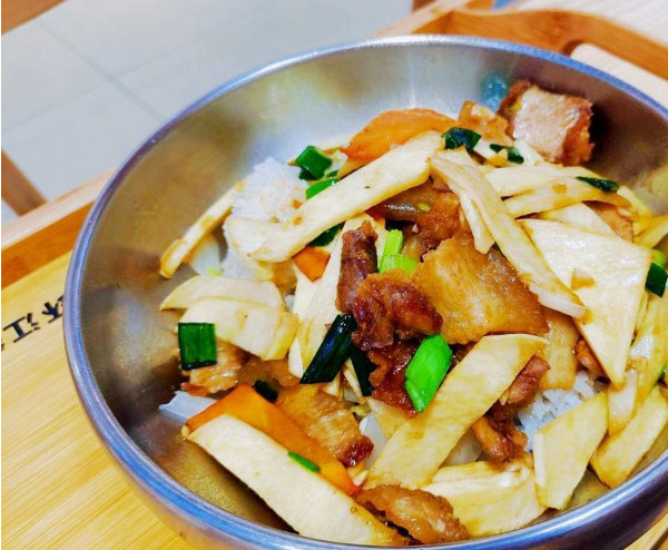 小呗侬环江香牛饭加盟加盟费用