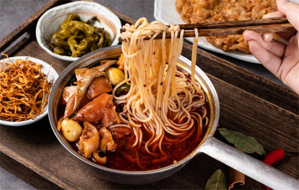 朱熙熙水瓢米线加盟加盟费用