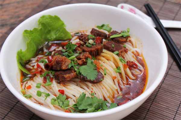 土黄牛肉粉加盟加盟费用