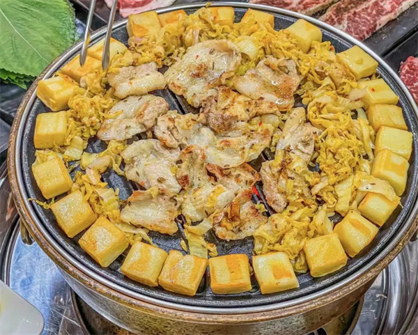 京哈哈炙子烤肉加盟加盟费用