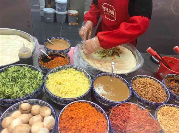 阿战卷凉皮加盟费用