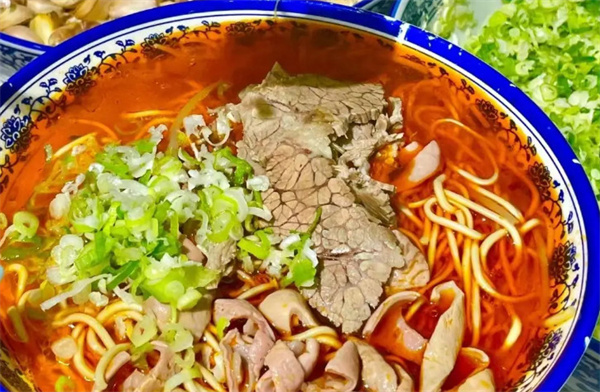 马武申牛杂窝子面加盟费用