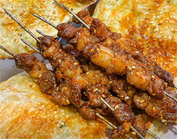 伍小哥烧饼夹羊肉串加盟加盟费用
