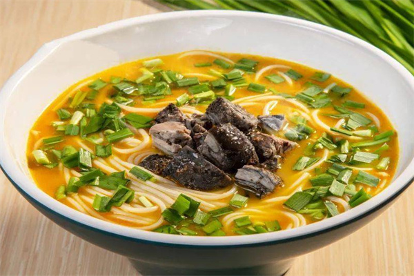 莉姐家馄饨和乌鸡米线加盟加盟费用