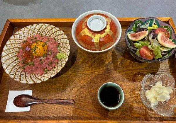 日式烧鸟店加盟加盟费用