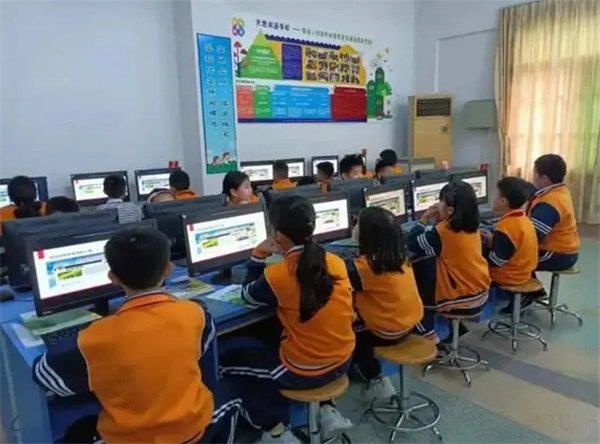乐意学ai智能教育加盟加盟费用