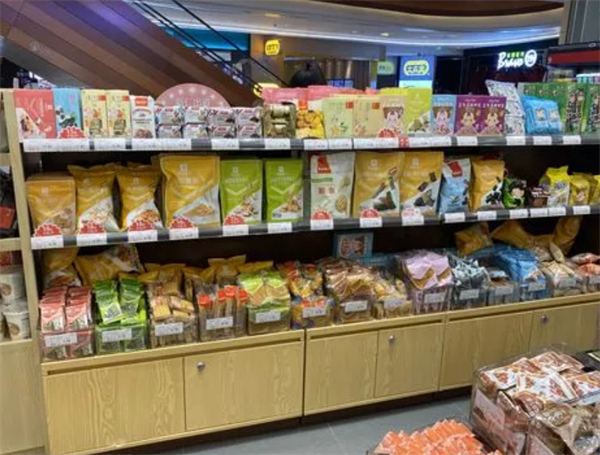 摊吃猫零食加盟加盟费用