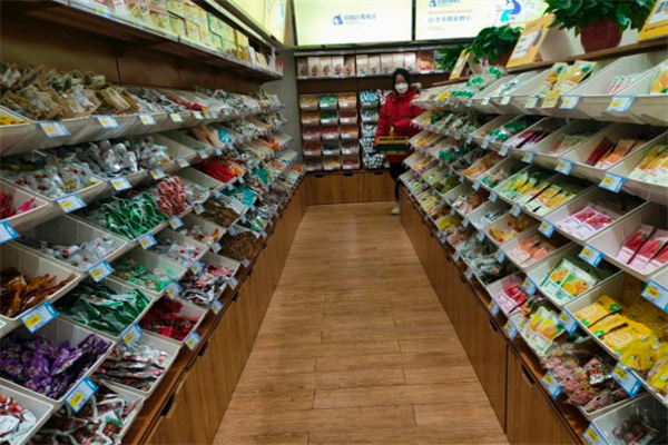 积极的零食店加盟加盟费用