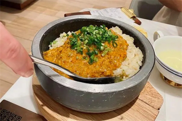 蟹柚记蟹黄拌饭加盟加盟费用