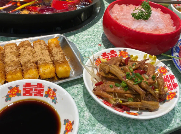笨姐居民楼火锅加盟加盟费用