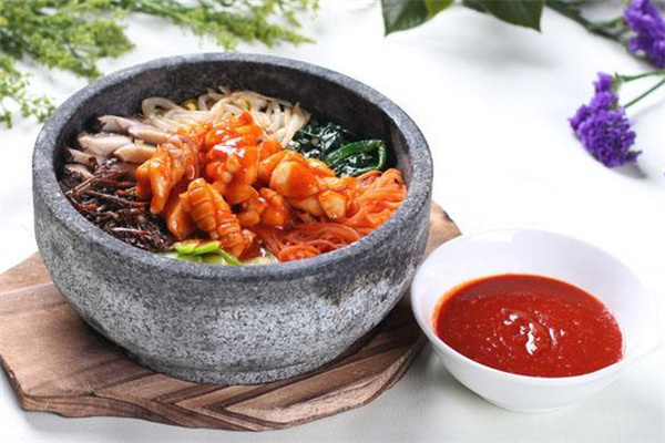 石锅拌饭店加盟加盟费用