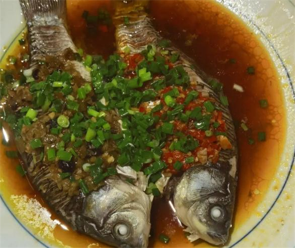 廖哥土鲫鱼下饭菜加盟加盟费用
