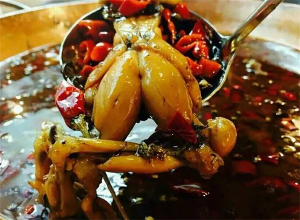 渝发哥重庆美蛙火锅加盟加盟费用