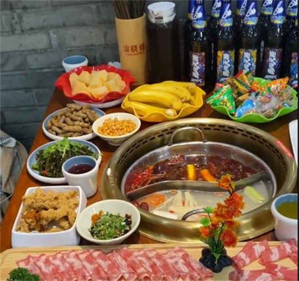 渝晓娃重庆老火锅加盟加盟费用