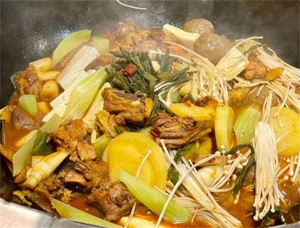 锅乐烩农家地锅鸡加盟加盟费用