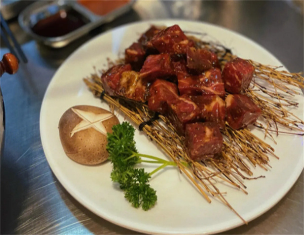 御牛界泥炉烤肉加盟加盟费用