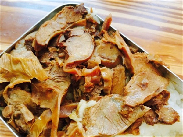 东北老饭盒加盟加盟费用