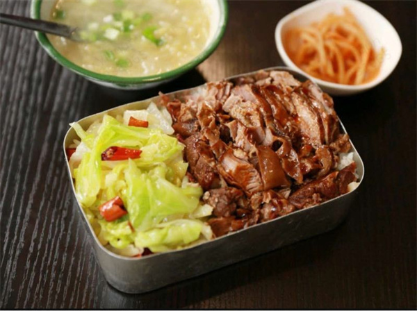 东北精炒老饭盒加盟加盟费用