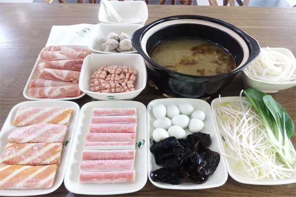 云娘子过桥米线加盟加盟费用