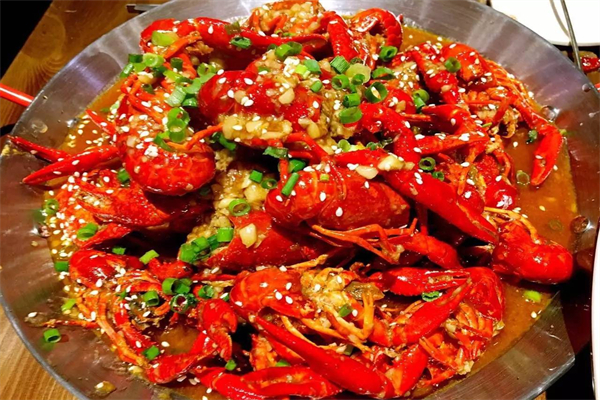 仟佰味麻辣小龙虾加盟加盟费用