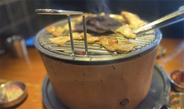炉中火泥炉烤肉加盟加盟费用