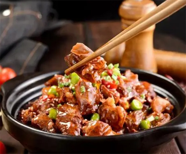 鲜小煲吉祥三煲加盟加盟费用
