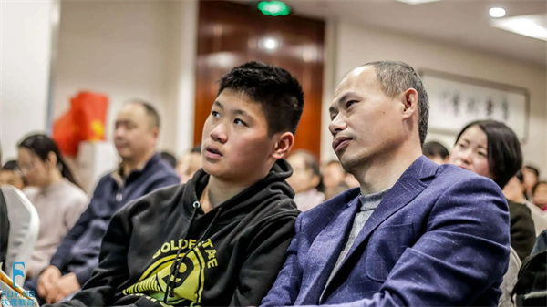 扶鹰教育加盟加盟费用