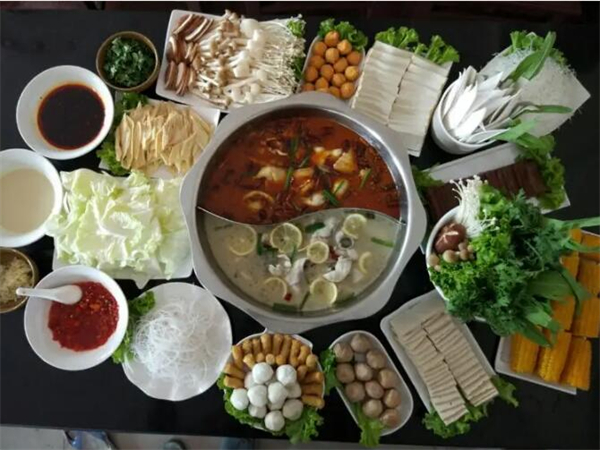 沁阳火锅加盟加盟费用
