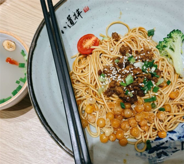 八道拌面加盟加盟费用