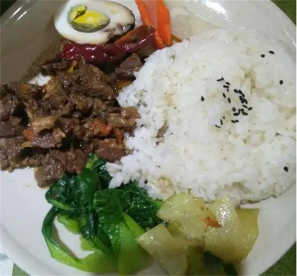哈少牛肉饭加盟加盟费用