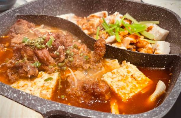 白总管藤椒豆花鸡加盟加盟费用