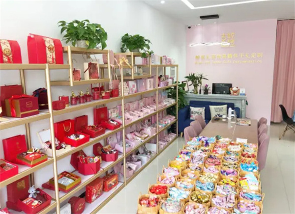 鲸喜礼婚礼韩式伴手礼店加盟加盟费用