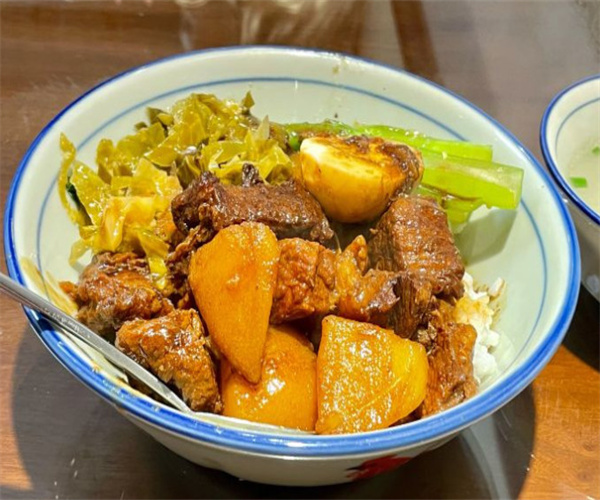陈栗记牛腩饭加盟加盟费用