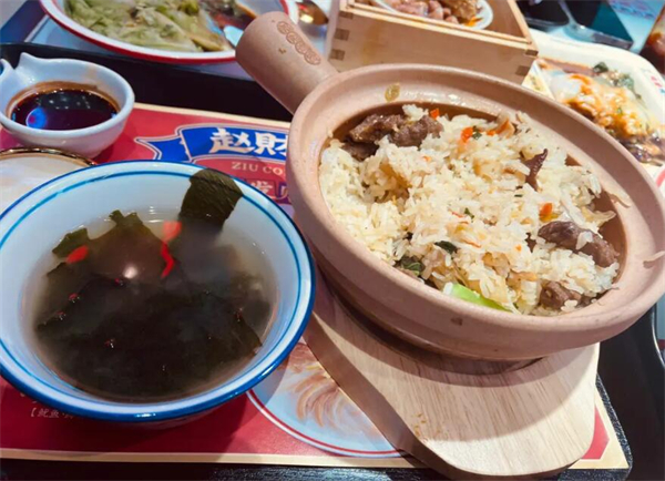 赵财记肠粉煲仔饭加盟加盟费用
