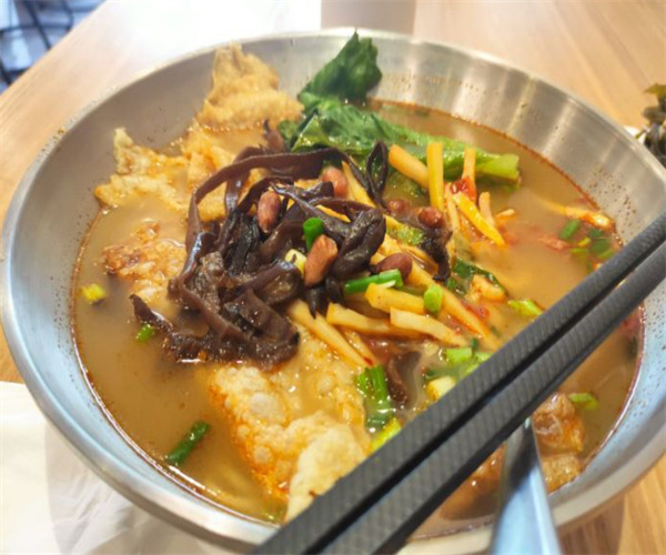 居鲜味螺蛳粉加盟加盟费用