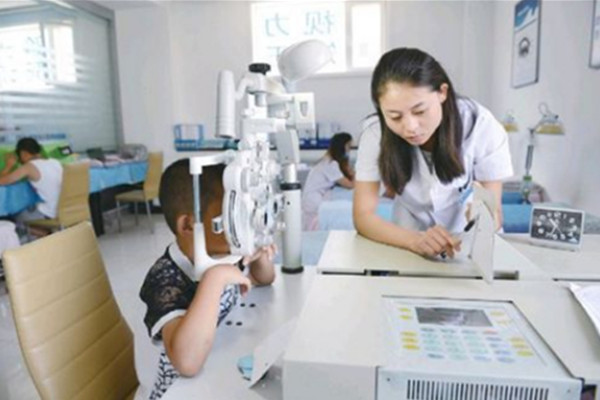 眼依视视力矫正中心加盟加盟费用