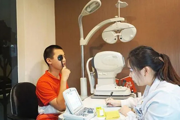眼依视视力矫正中心加盟加盟费用