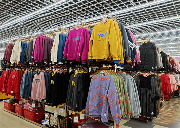 万客来服装超市加盟加盟费用