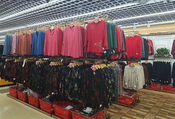 万客来服装超市加盟加盟费用