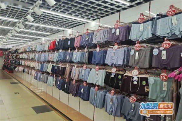 万客来服装超市加盟加盟费用