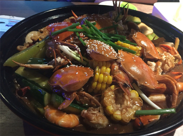 蟹八方肉蟹煲鸡爪煲加盟加盟费用